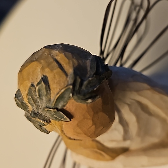 Willow Tree | Celebrate Figurine with Angel Wings by Susan Lordi - Picture 9 of 11